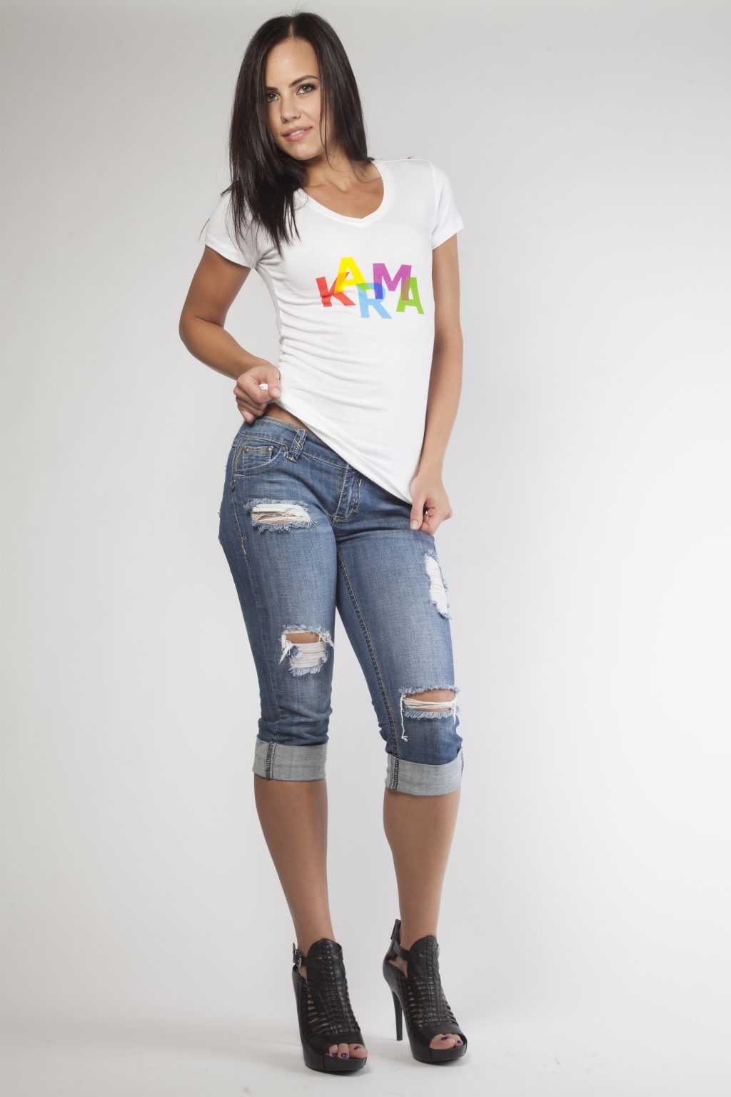 KARMA 9 Color Graphic VNeck